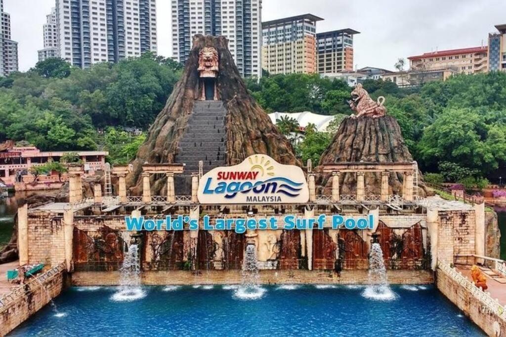 Elegant Homes 9Pax 5Bed Sunway Pyramid-Lagoon 2 Car Park Petaling Jaya Luaran gambar